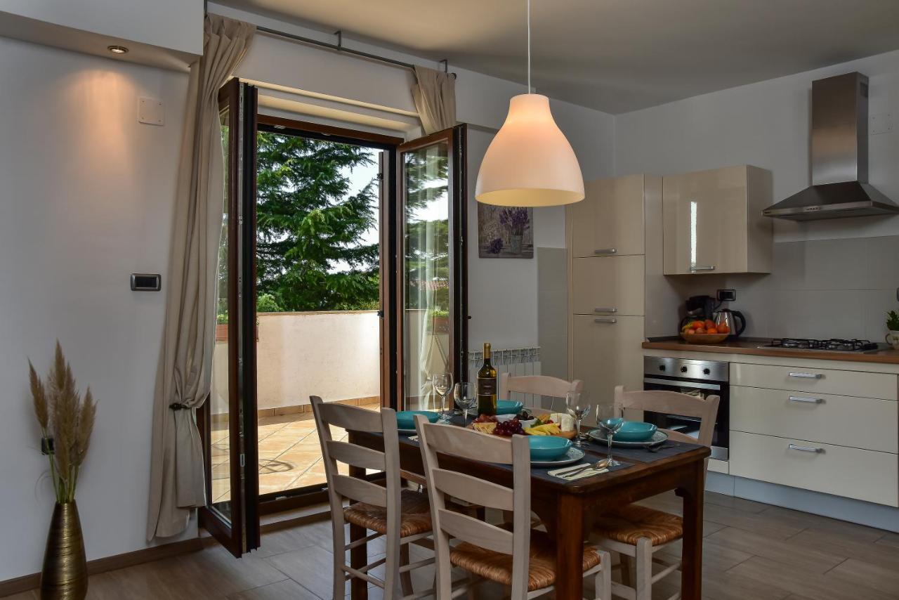 Apartman Grabar Roč Exterior foto