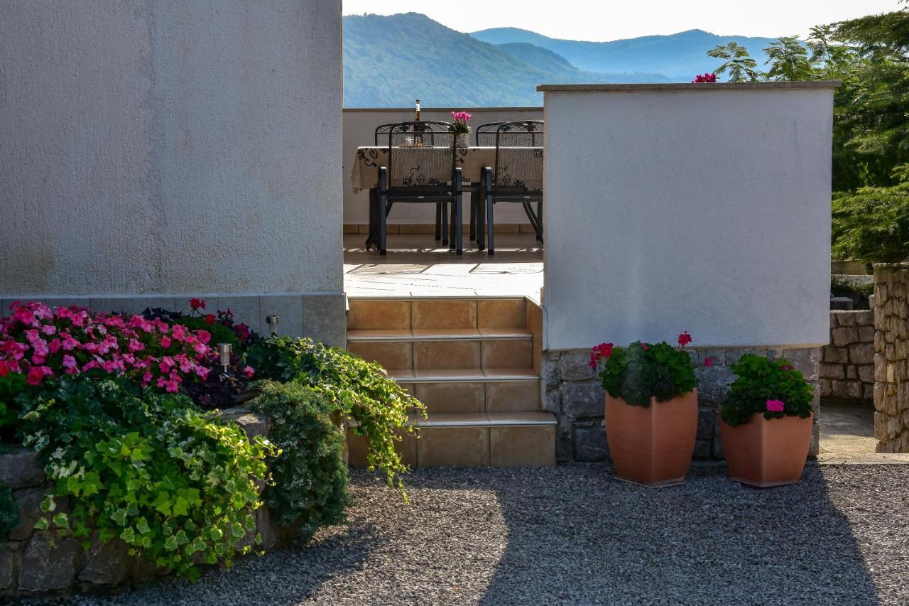Apartman Grabar Roč Exterior foto